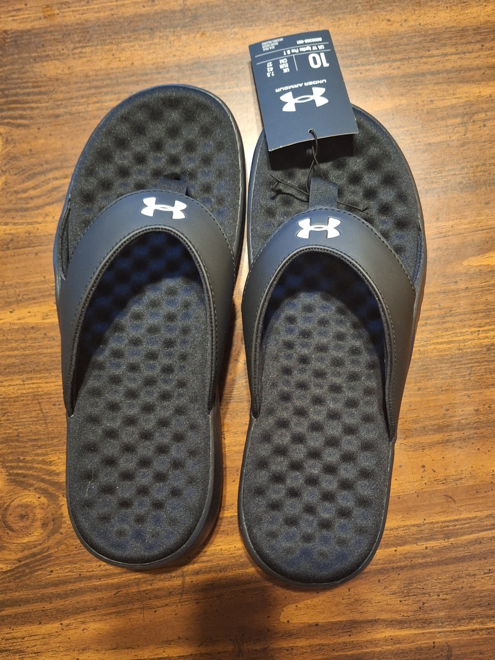 Womens NWT UA Ignite Pro 8 Sandals. Sz 10 W.